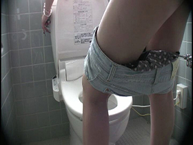 都内某所オフィスビルのトイレ映像流出4時間　サンプル画像17